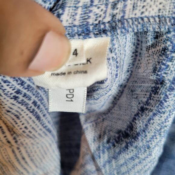 L'Agence Womens Silk Striped Snap Blouse Size 4 Blue Career Western Lightweight - Picture 7 of 13